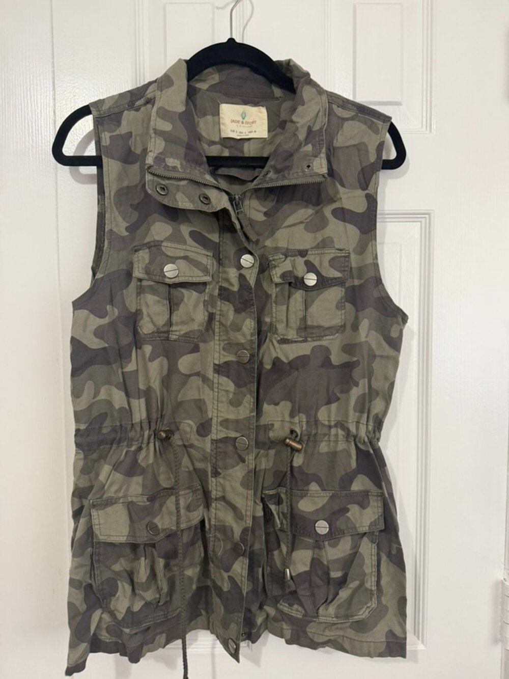 Camo Utility Vest Size L